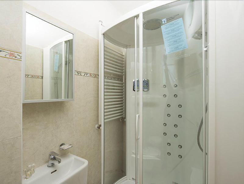 Hotel Villa Linda - Family Hotel - Nuova Costruzione Antisismica Riccione Bagian luar foto