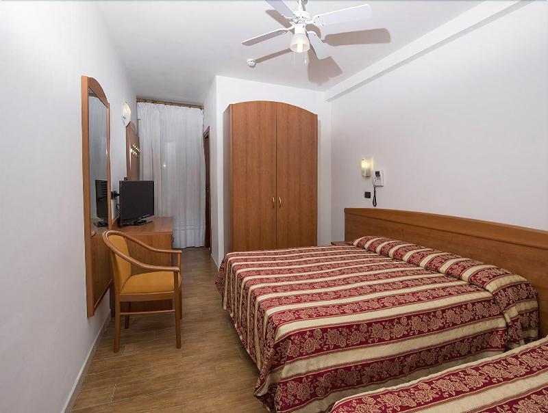 Hotel Villa Linda - Family Hotel - Nuova Costruzione Antisismica Riccione Bagian luar foto