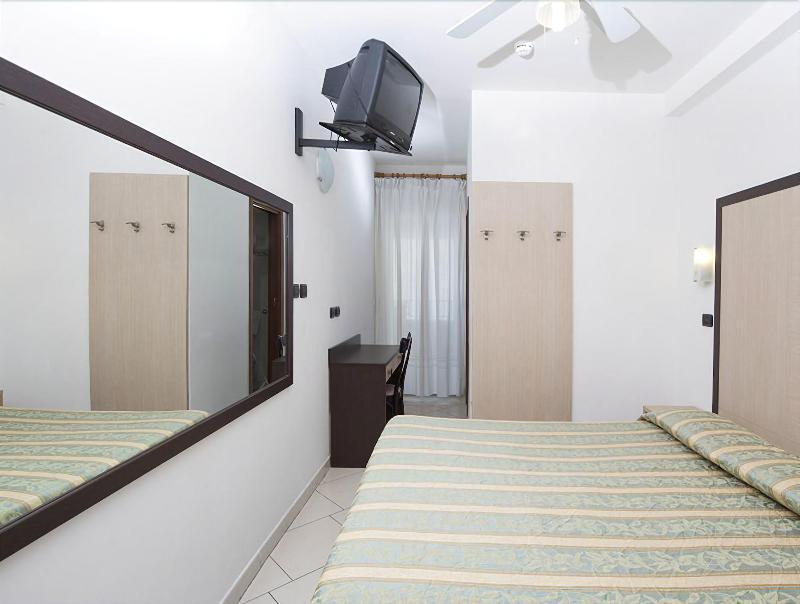 Hotel Villa Linda - Family Hotel - Nuova Costruzione Antisismica Riccione Bagian luar foto