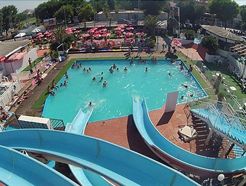 Hotel Villa Linda - Family Hotel - Nuova Costruzione Antisismica Riccione Bagian luar foto