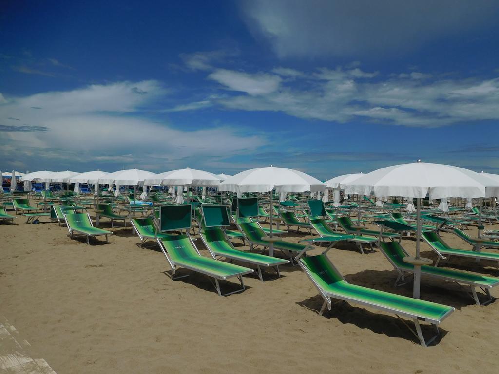 Hotel Villa Linda - Family Hotel - Nuova Costruzione Antisismica Riccione Bagian luar foto