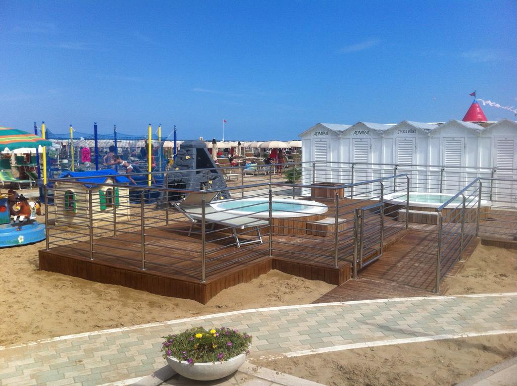 Hotel Villa Linda - Family Hotel - Nuova Costruzione Antisismica Riccione Bagian luar foto
