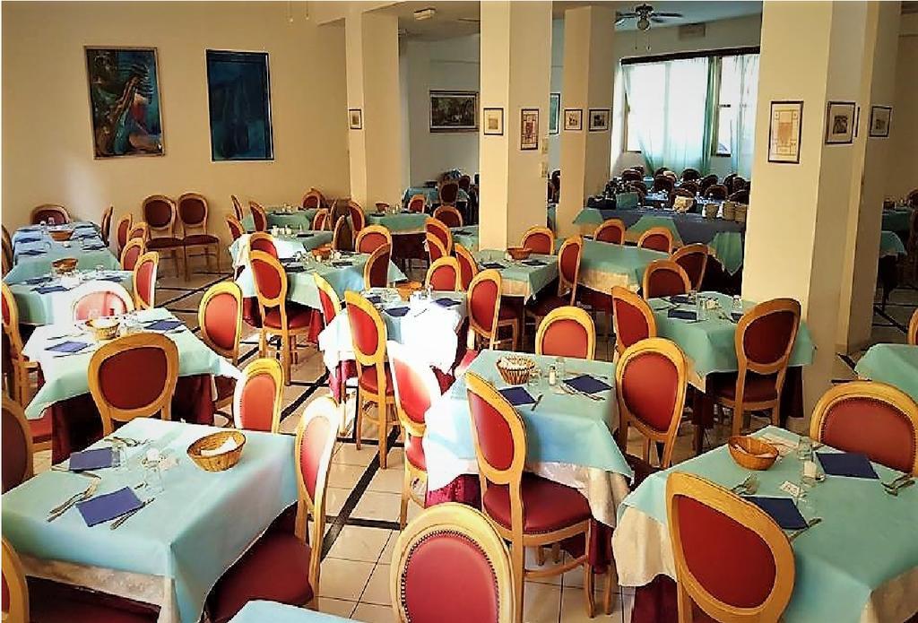 Hotel Villa Linda - Family Hotel - Nuova Costruzione Antisismica Riccione Bagian luar foto