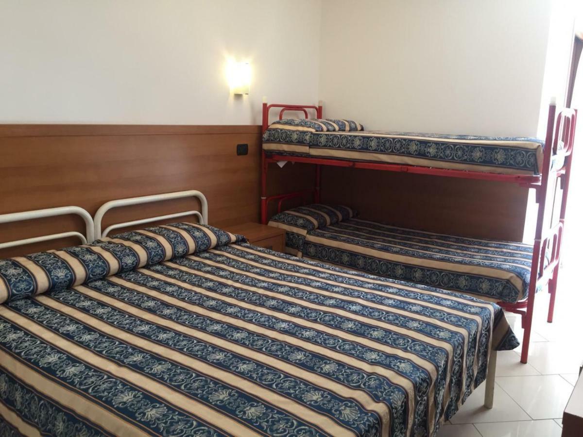 Hotel Villa Linda - Family Hotel - Nuova Costruzione Antisismica Riccione Bagian luar foto